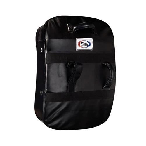 Fairtex Versatile Curved Kick Shield FS3 5 Fairtex Versatile Curved Kick Shield FS3 - Image 3