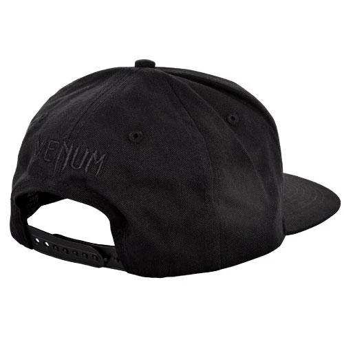 Venum Classic Snapback - Black/Black 4 Venum Classic Snapback - Black/Black - Image 2